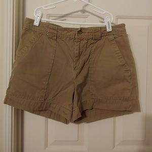 🌺3/$25 - Gap Khaki Shorts🌺